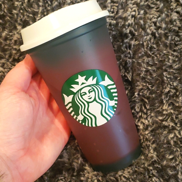 Color changing starbucks cup - Picture 2 of 2
